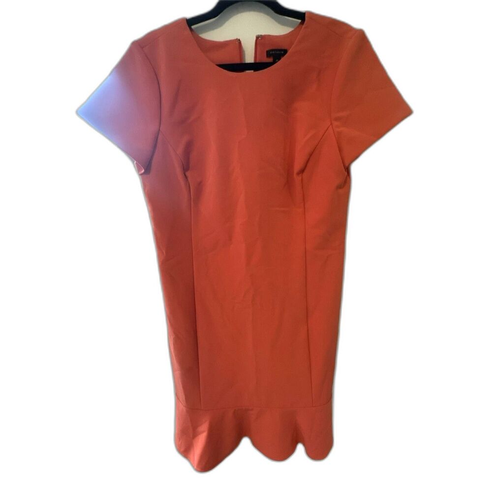 Ann Taylor Coral Short Sleeve Sheath Dress Size 10